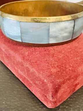 Blue Inlay Fashion Smart Bracelet Abalone Shell. VINTAGE.